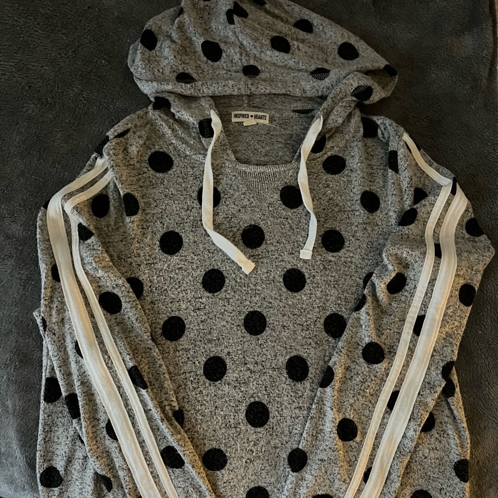 grey polka dot crop top